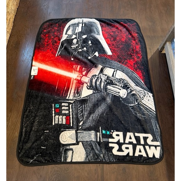 Star Wars Darth Vader Throw Blanket Black Red Laser Fleece 38"x46" - Picture 2 of 2